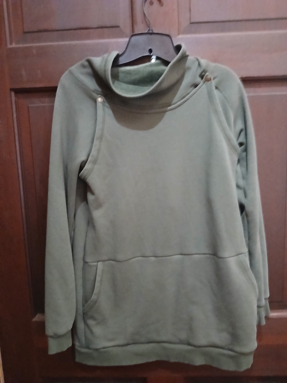 Latched Mama NWT Olive Green Cowl Neck Sweatshirt Size M